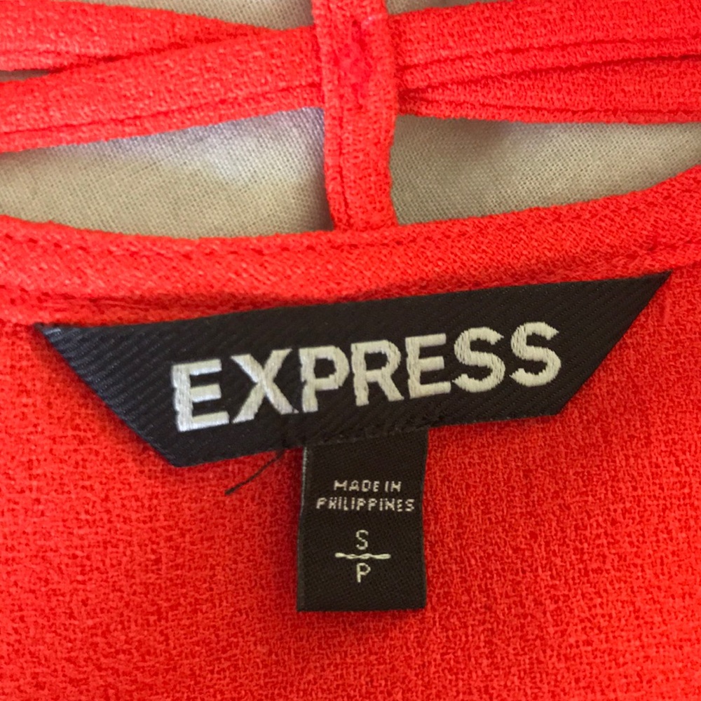 Express Top - Picture 3 of 3